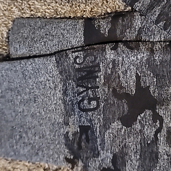 New Gymshark Camo Leggings - Picture 2 of 4